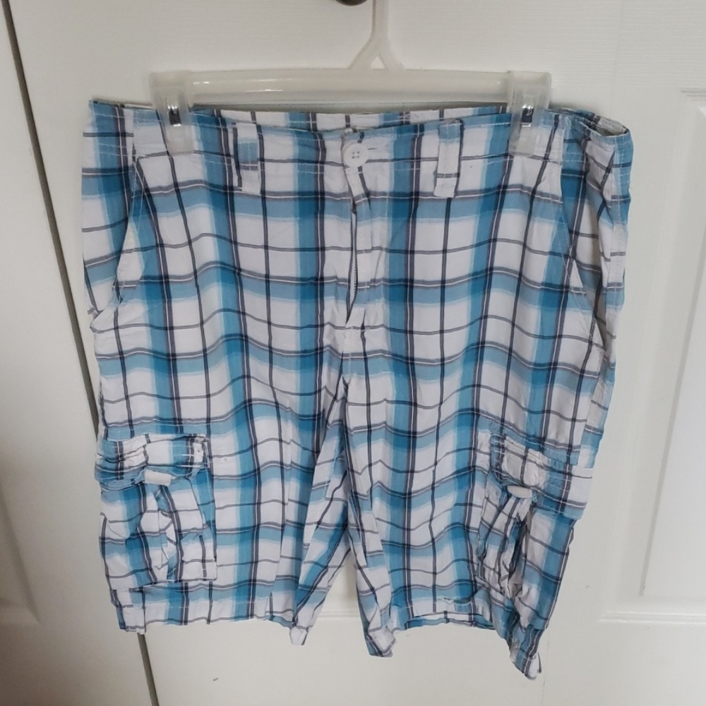 Urban Pipeline Plaid shorts